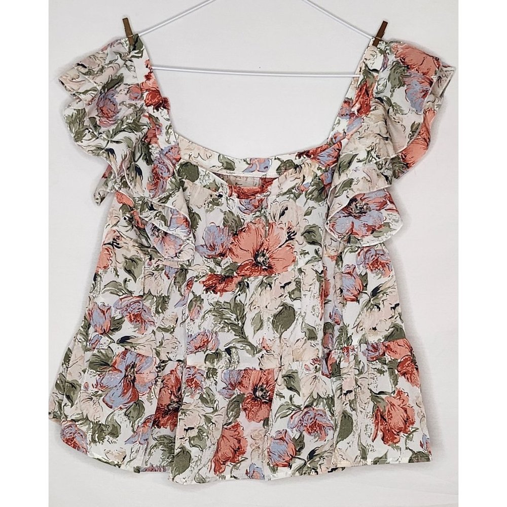 Emery Rose Tiered Ruffle top Size Large‎